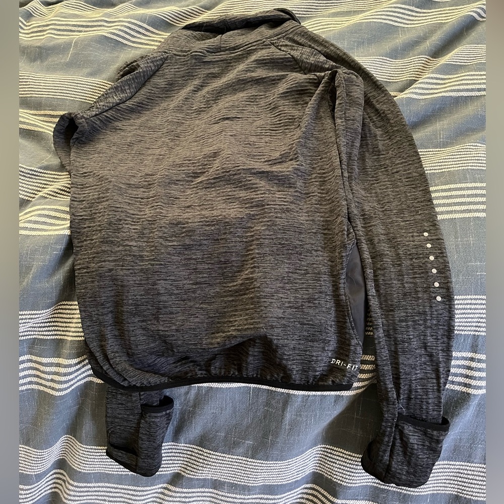 Nike Running Pullover With Neck Coverage - image 3